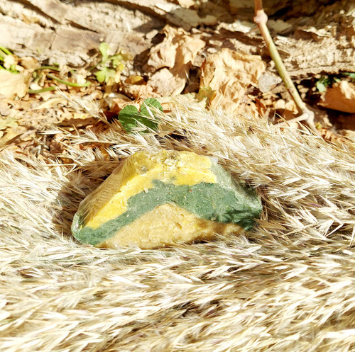 این صابون برای موی خشک فرموله شده،تقویت ریشه و ساقه ی مو،ضد ریزش